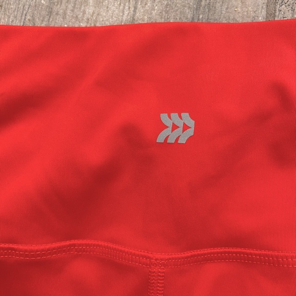 Super Cute Cropped Leggings - Picture 9 of 9